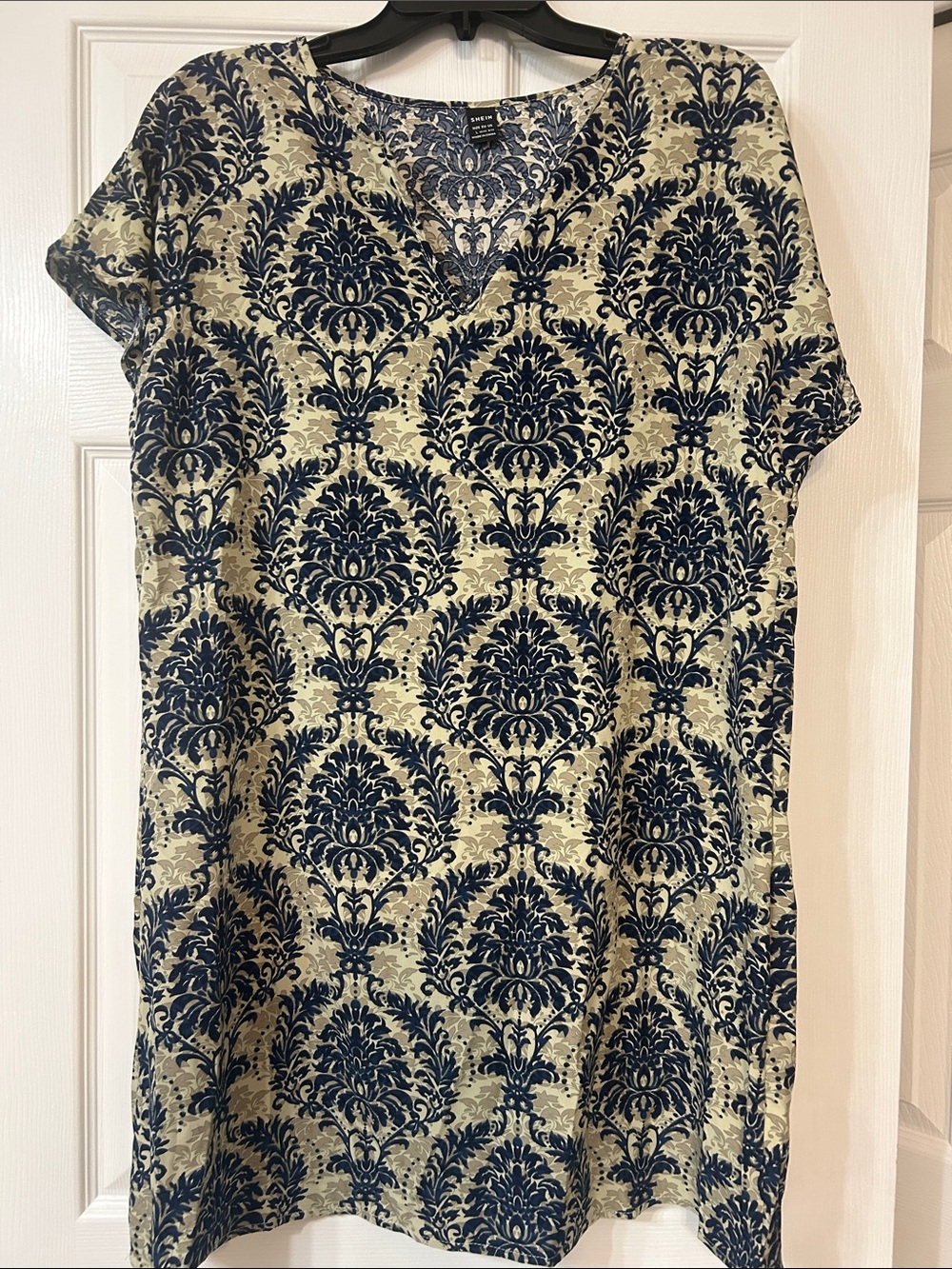 SHEIN Navy and Cream V-Neck Midi Dress with Damask Print